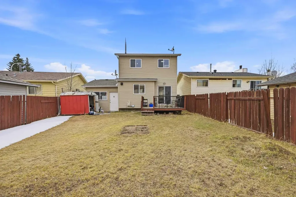 172 Castlebrook Road NE Calgary AB T3J 1P1