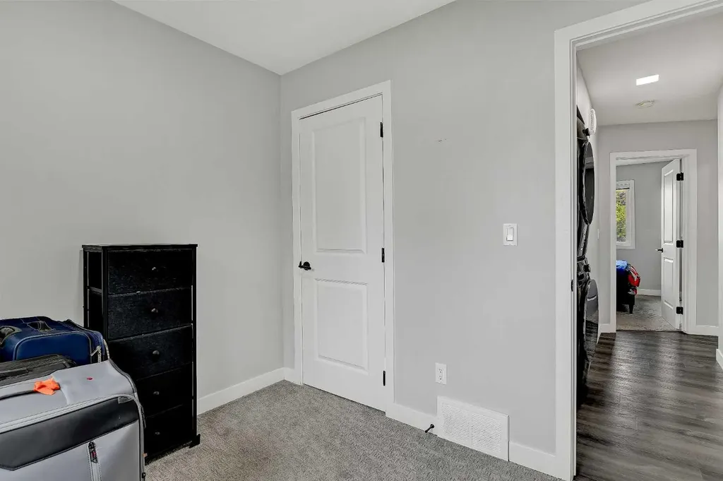 9638 112 Avenue Grande Prairie AB T8V 3B8