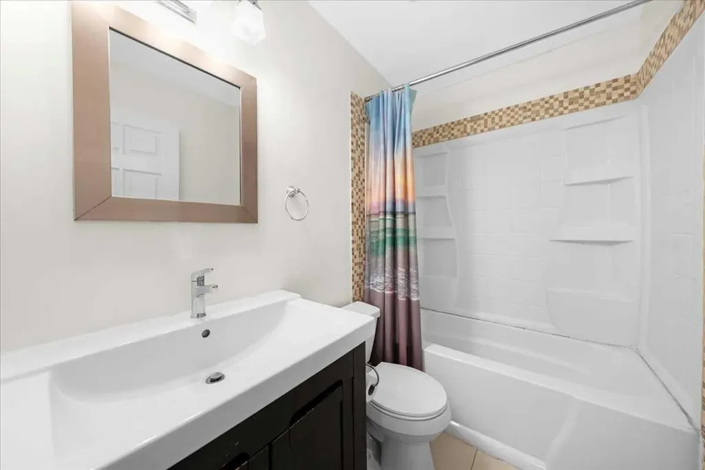 61 Falmere Way NE Calgary AB T3J 2Y7