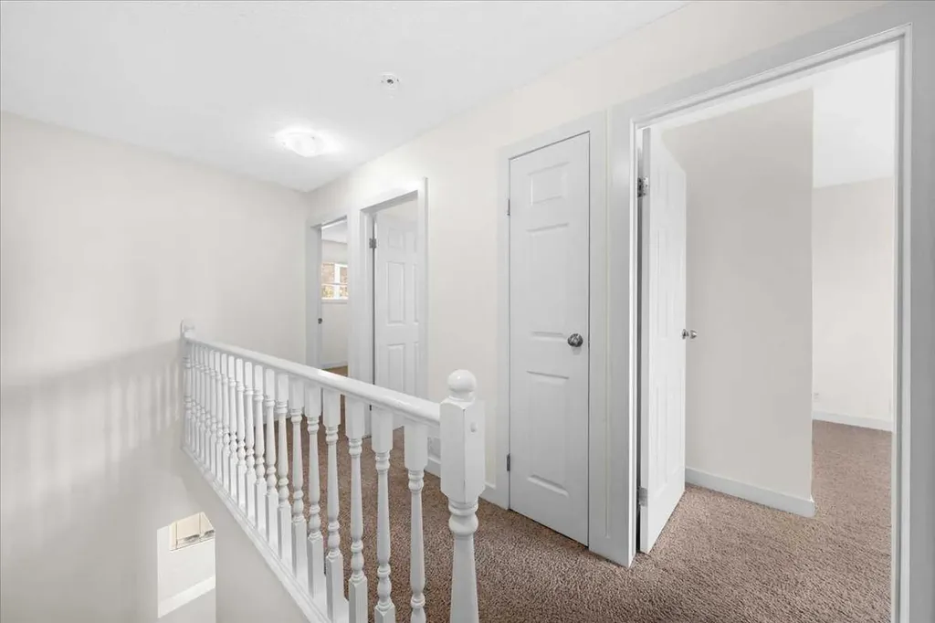 61 Falmere Way NE Calgary AB T3J 2Y7