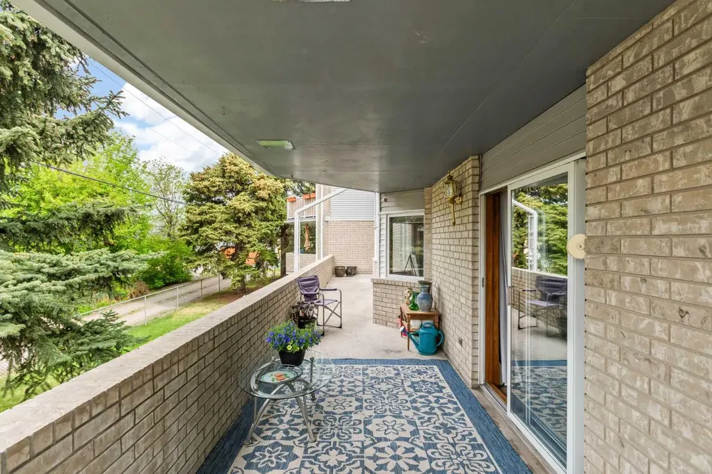 410 7 Street SW High River AB T1V 1B7