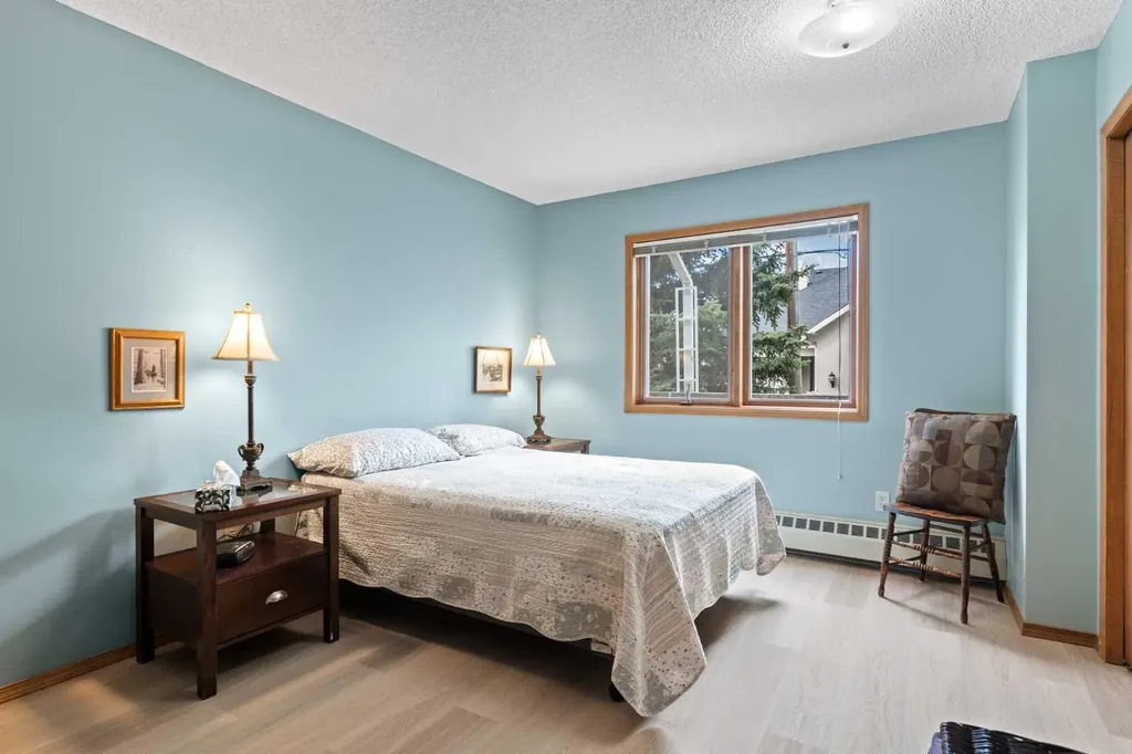 410 7 Street SW High River AB T1V 1B7