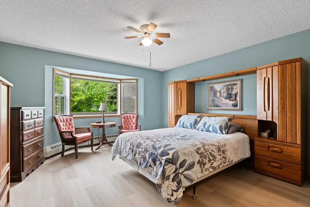 410 7 Street SW High River AB T1V 1B7