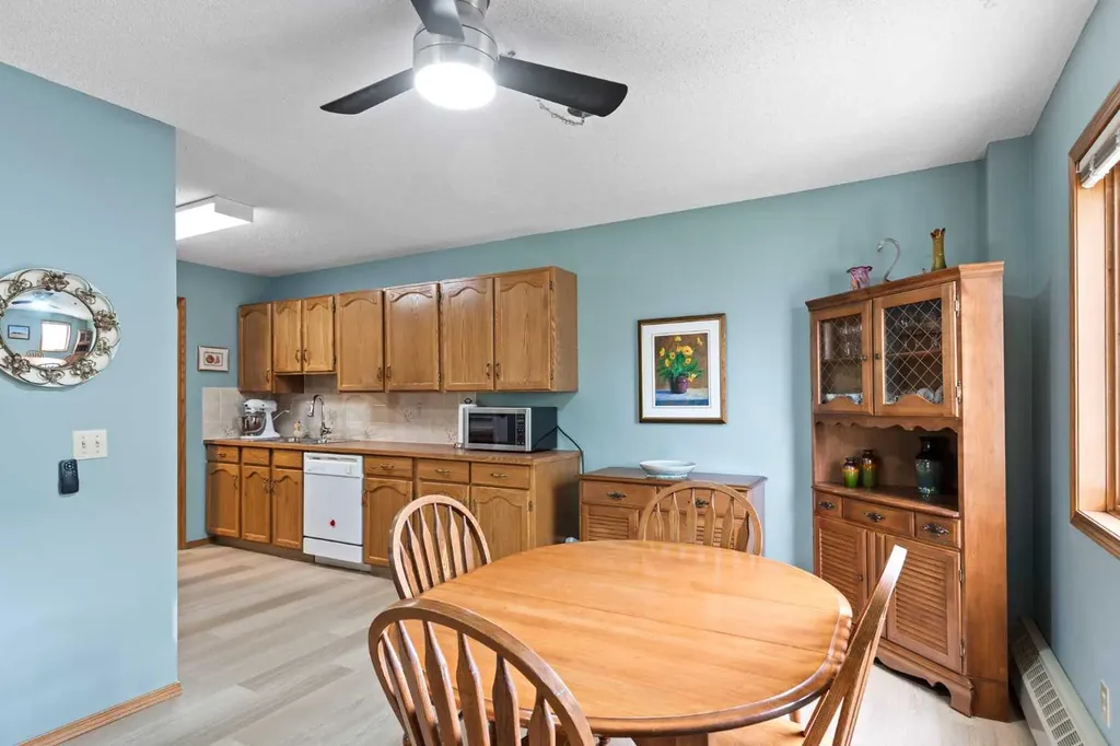 410 7 Street SW High River AB T1V 1B7