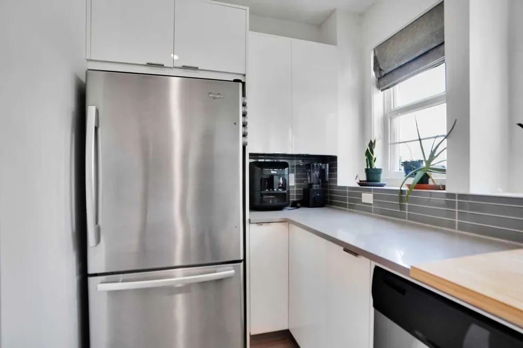 281 Walden Drive SE Calgary AB t2x0y4