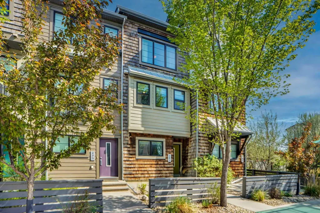 281 Walden Drive SE Calgary AB t2x0y4