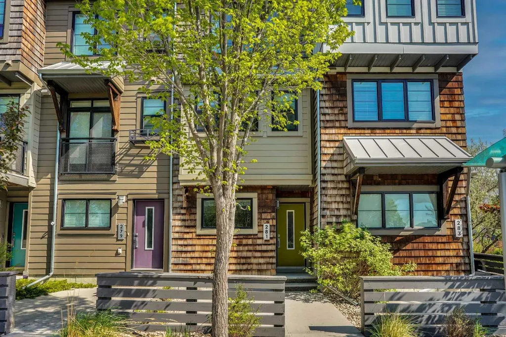 281 Walden Drive SE Calgary AB t2x0y4