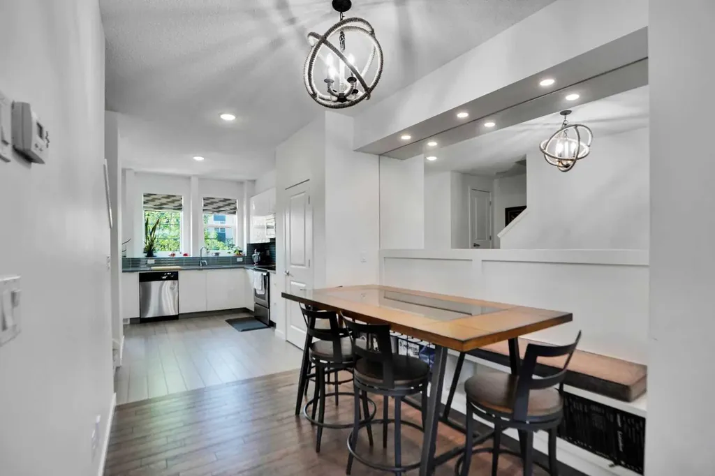 281 Walden Drive SE Calgary AB t2x0y4