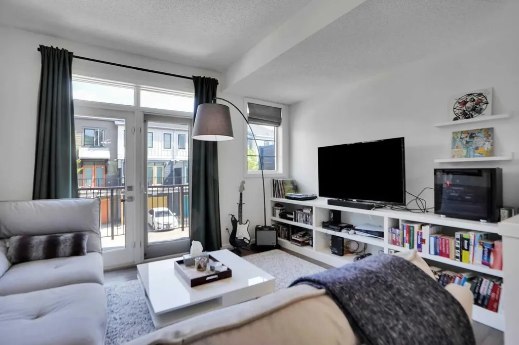 281 Walden Drive SE Calgary AB t2x0y4