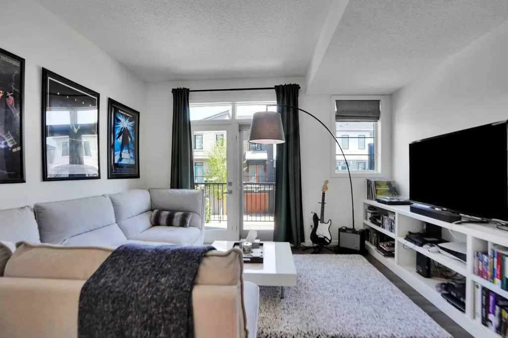 281 Walden Drive SE Calgary AB t2x0y4