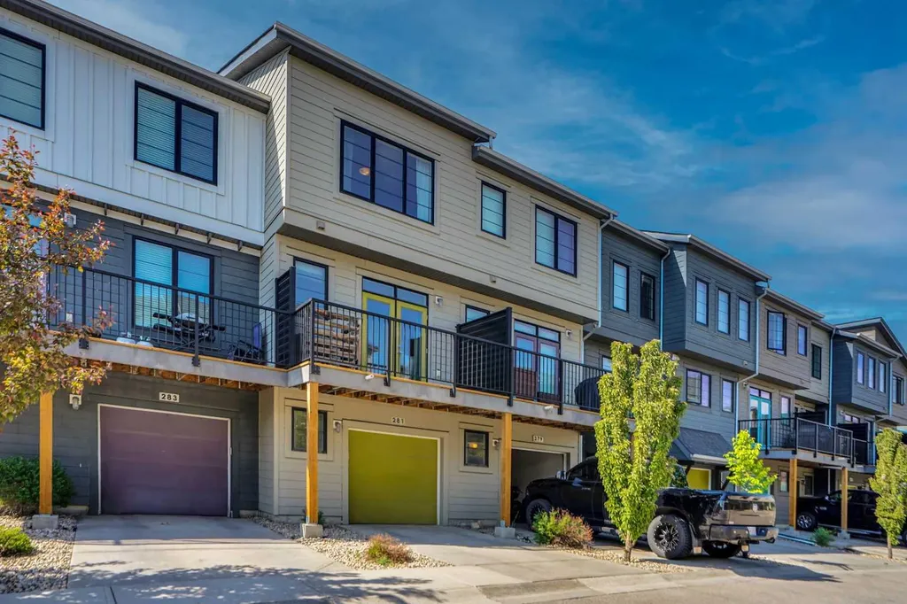 281 Walden Drive SE Calgary AB t2x0y4