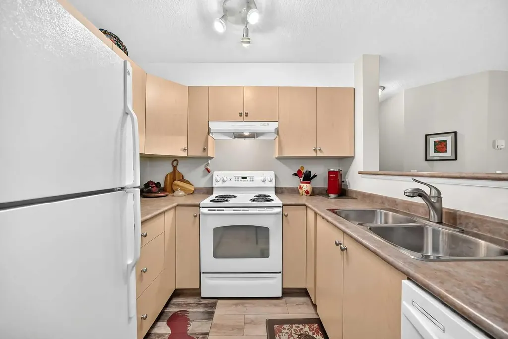 2395 Eversyde Avenue SW Calgary AB T3A 5H6