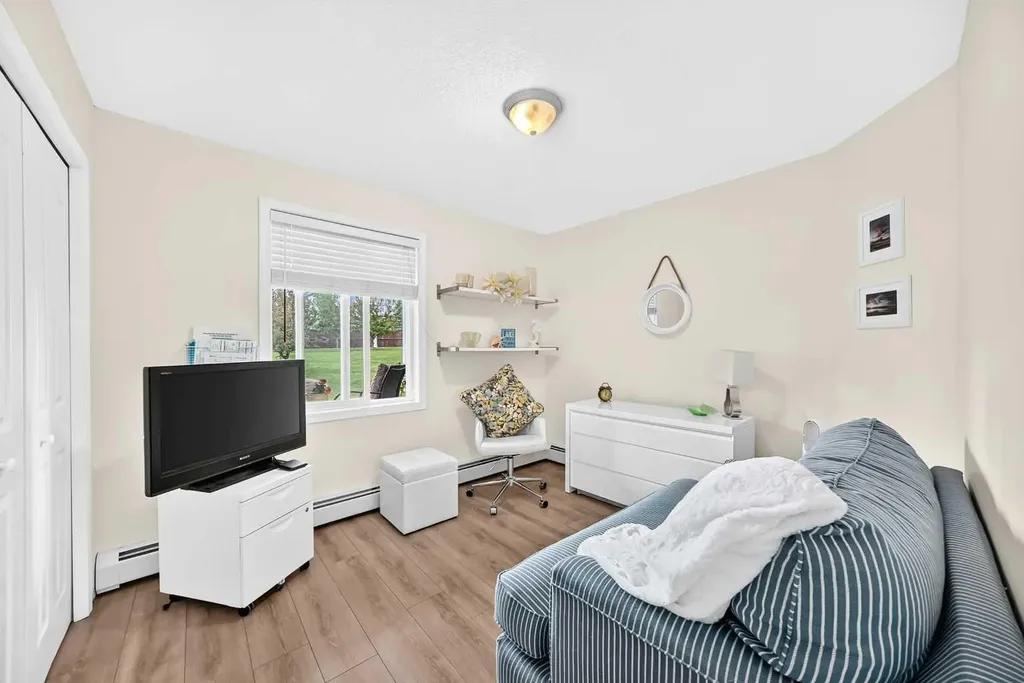 2395 Eversyde Avenue SW Calgary AB T3A 5H6