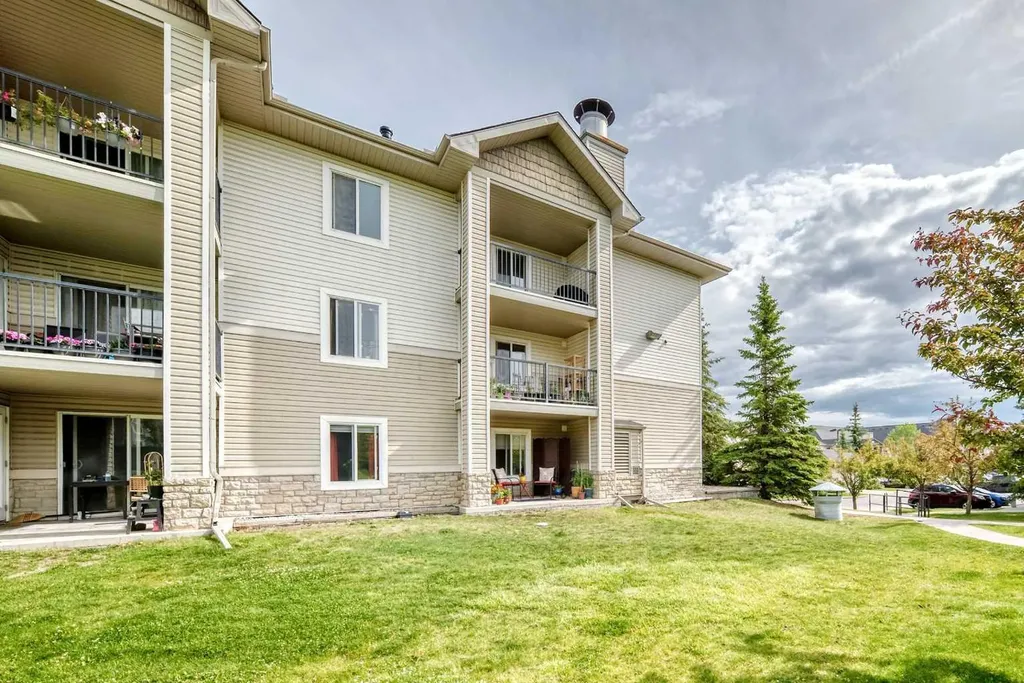 2395 Eversyde Avenue SW Calgary AB T3A 5H6