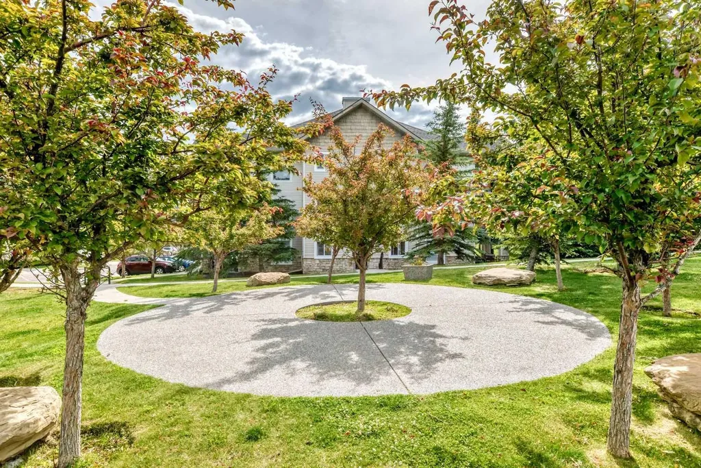 2395 Eversyde Avenue SW Calgary AB T3A 5H6