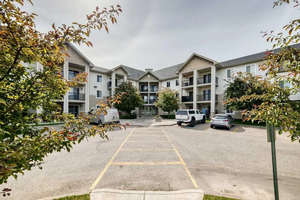 2395 Eversyde Avenue SW Calgary AB T3A 5H6
