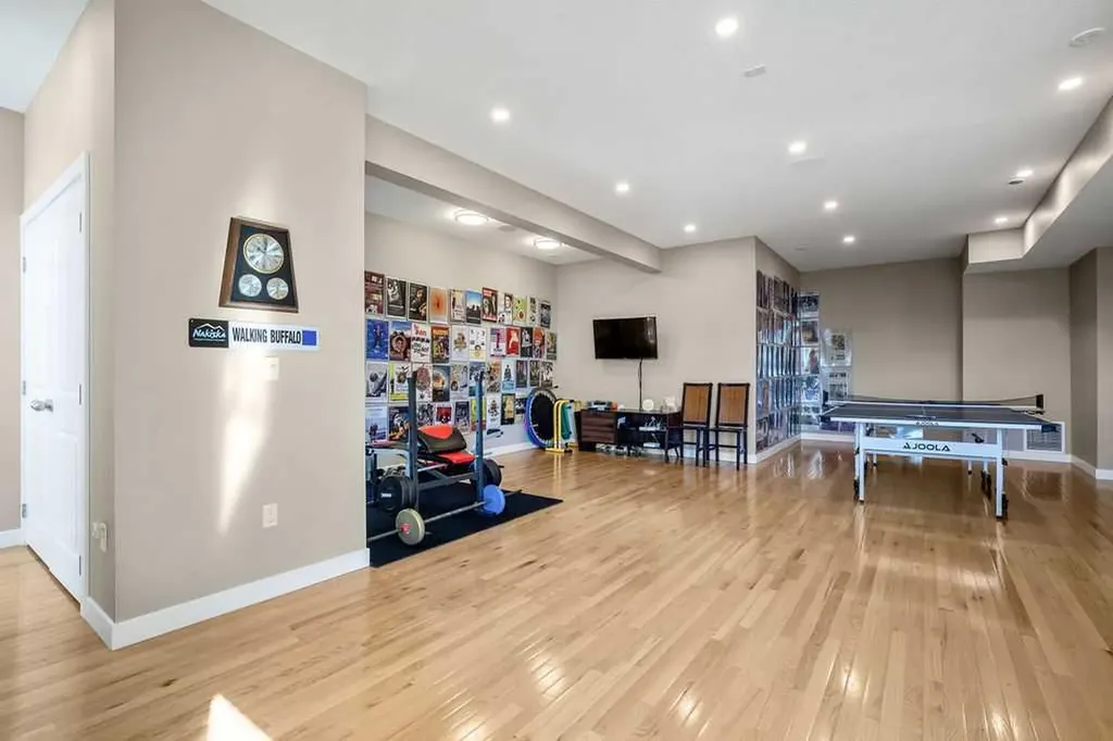 2226 Westmount Road NW Calgary AB T2N 3N4