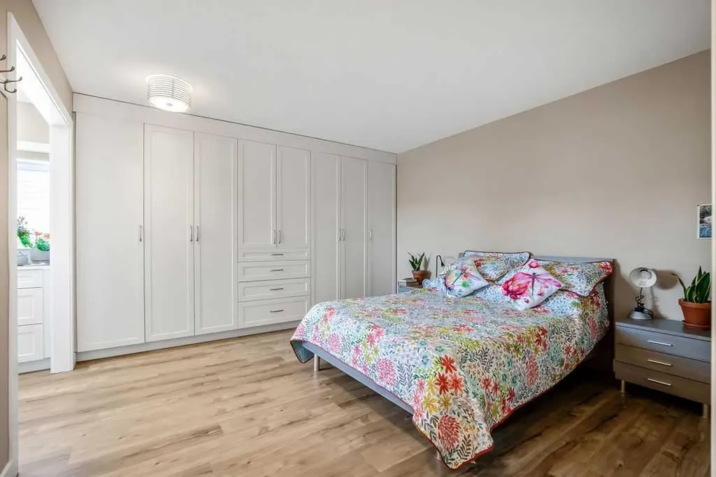 2226 Westmount Road NW Calgary AB T2N 3N4