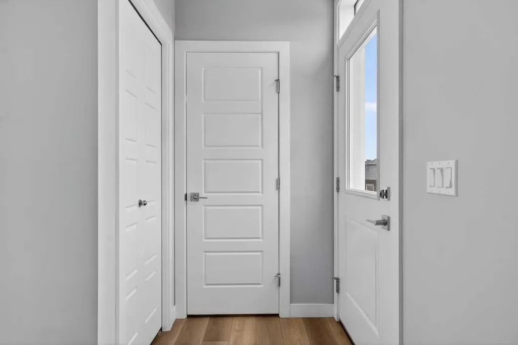 124 Chelsea Glen Chestermere AB T1X 2P4
