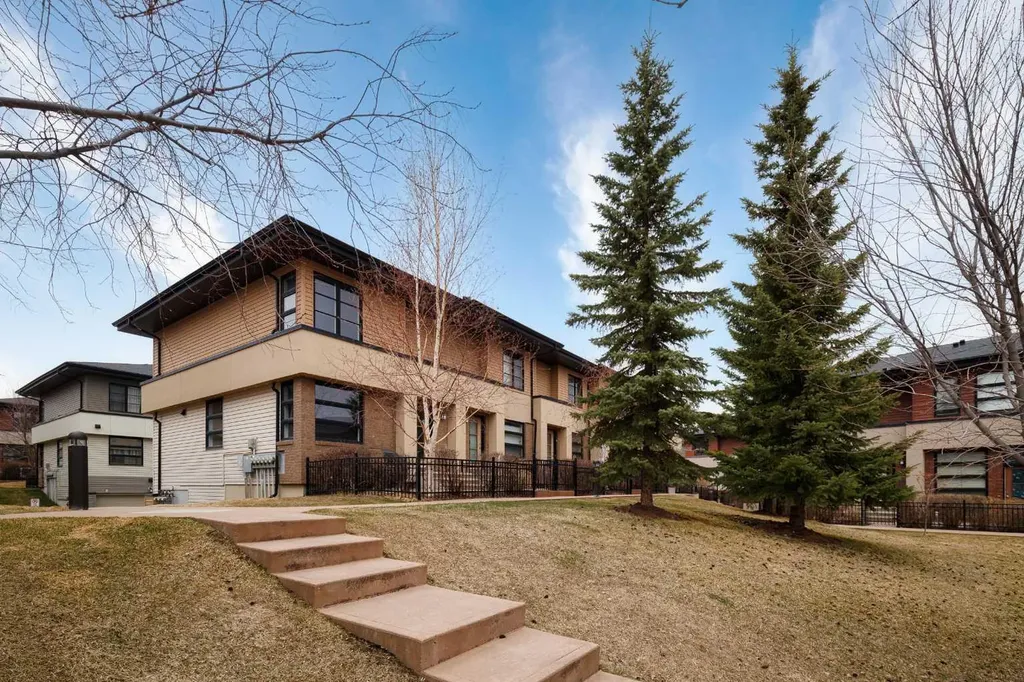206 Aspen Hills Villas SW Calgary AB t3h 0H8