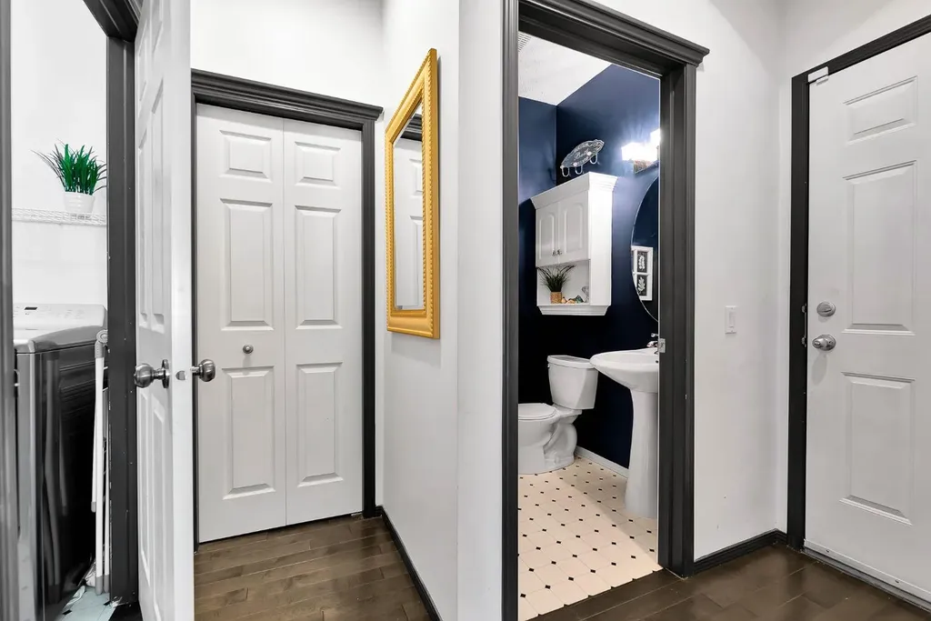 9 Chaparral Villas SE Calgary AB T2X 3N2