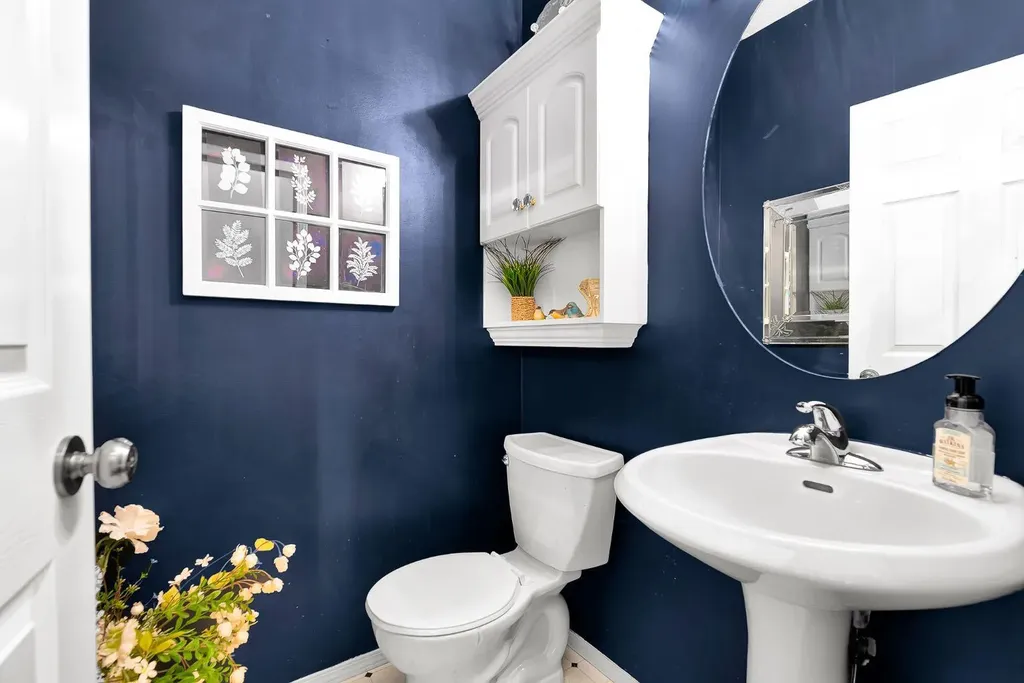 9 Chaparral Villas SE Calgary AB T2X 3N2
