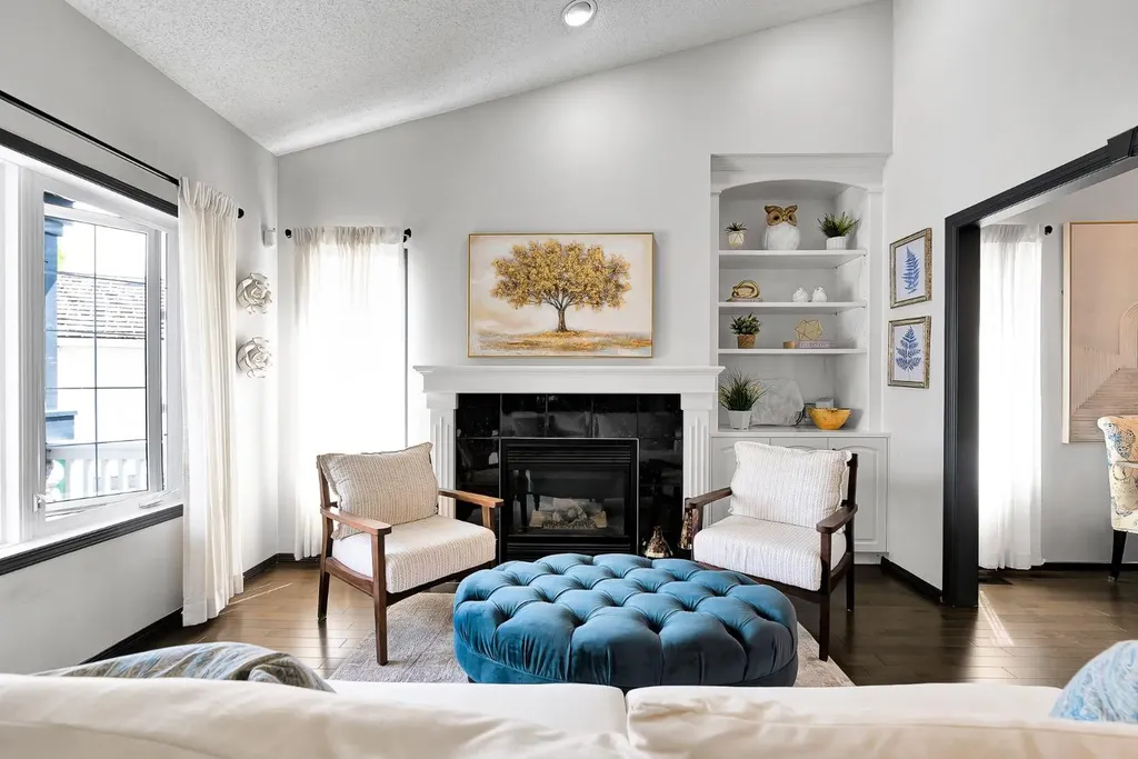 9 Chaparral Villas SE Calgary AB T2X 3N2