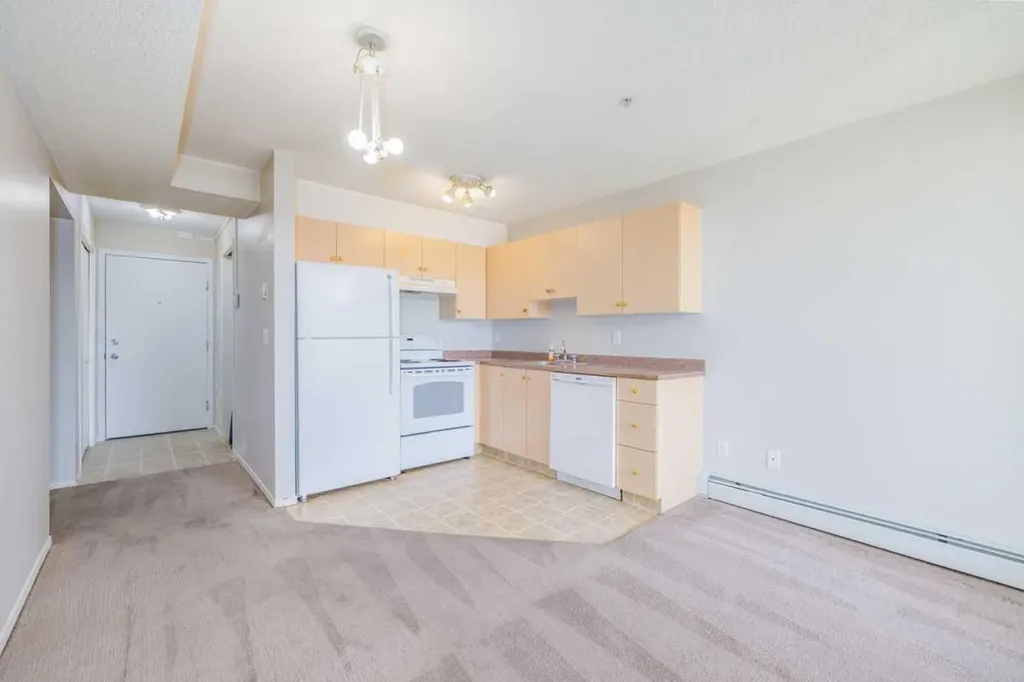 1717 60 Street SE Calgary AB T2A 7Y7