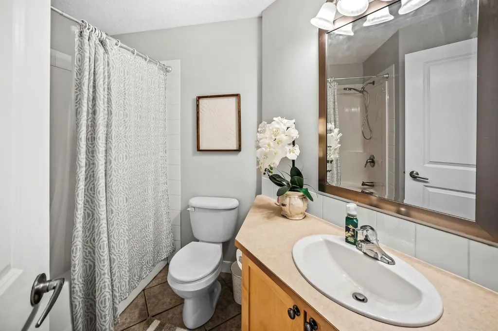 1800 14a Street SW Calgary AB T2T 6K3