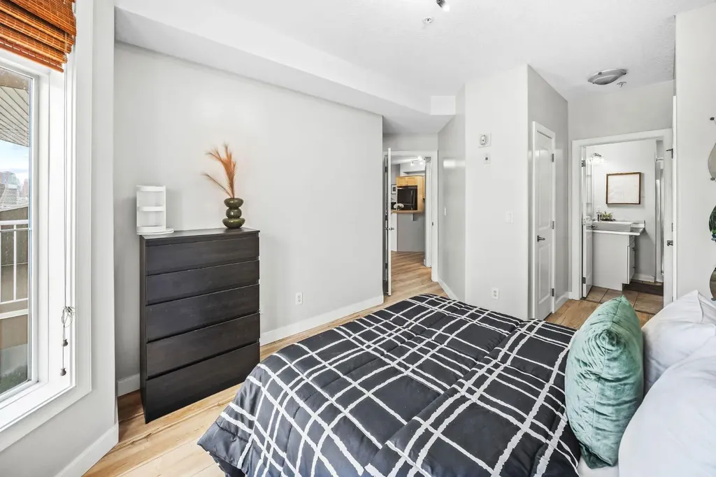 1800 14a Street SW Calgary AB T2T 6K3