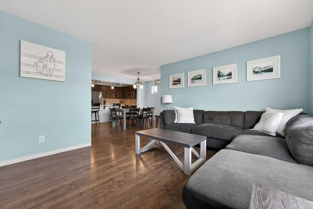183 Copperpond Street SE Calgary AB T2Z 5B5
