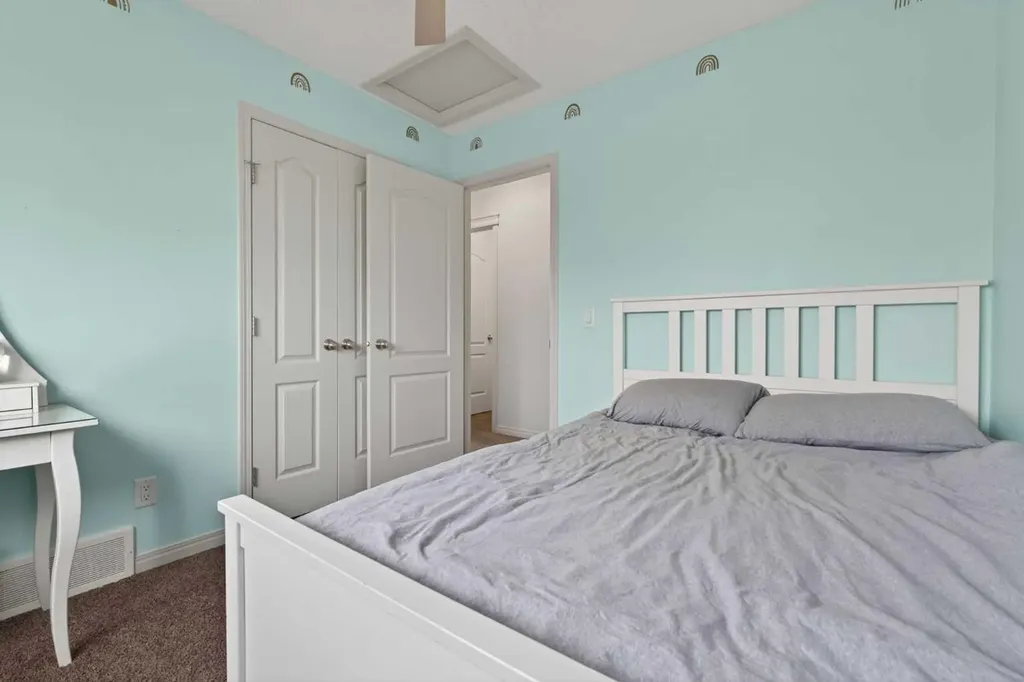 183 Copperpond Street SE Calgary AB T2Z 5B5