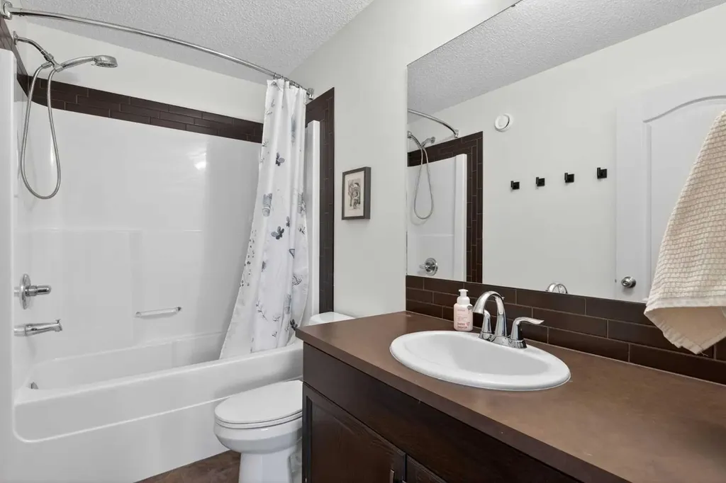 183 Copperpond Street SE Calgary AB T2Z 5B5