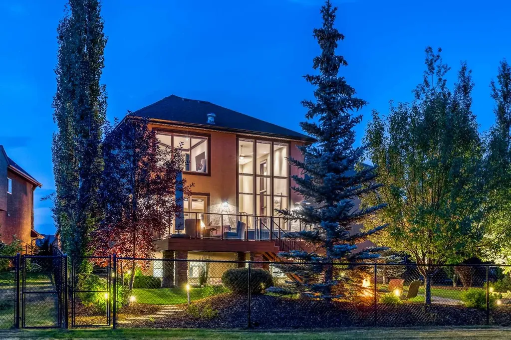 29 Quarry Court SE Calgary AB T2C 5E5