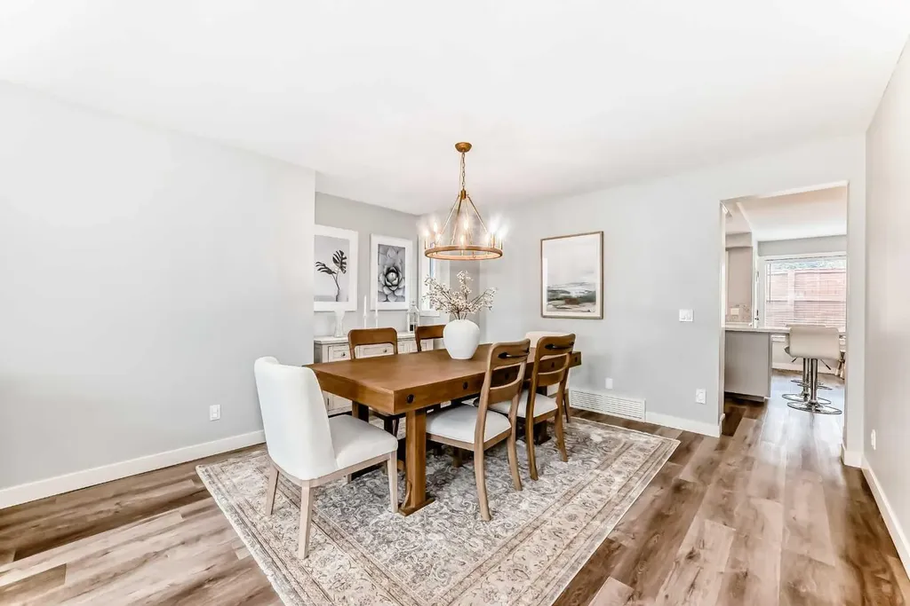 47 Canterbury Court SW Calgary AB T2W 6C2