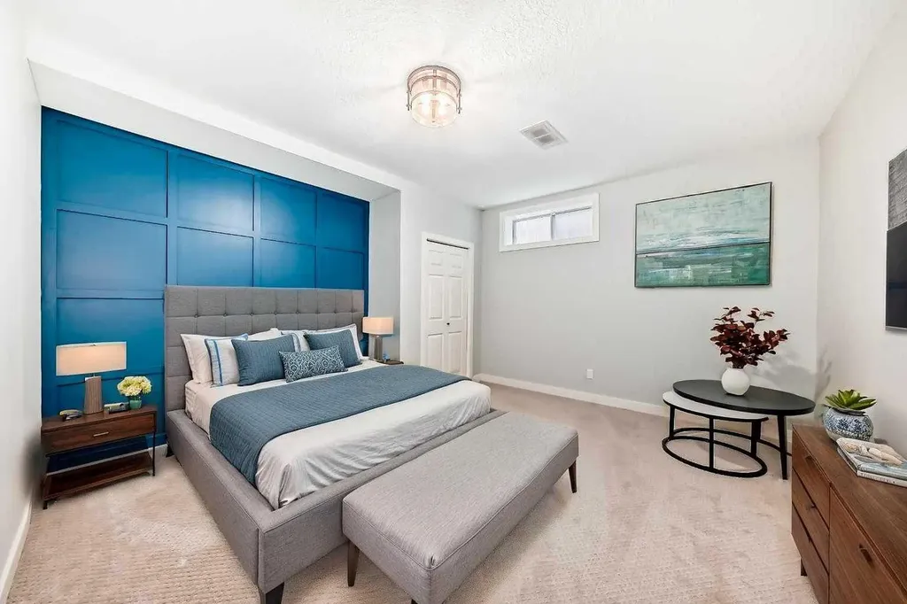 47 Canterbury Court SW Calgary AB T2W 6C2
