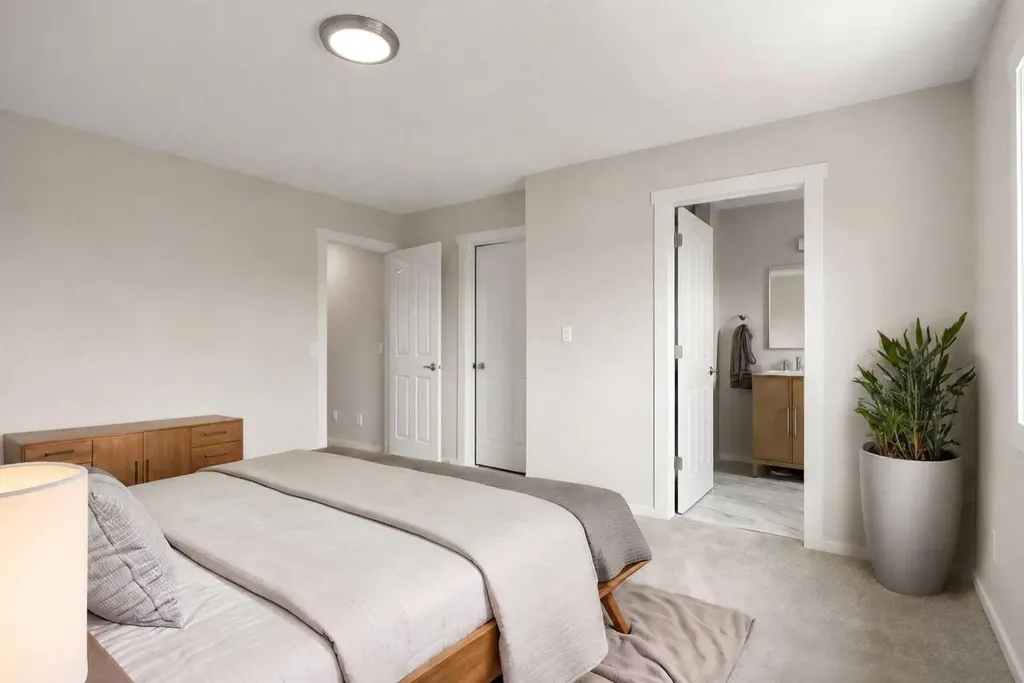 53 Riverview Close Cochrane AB T4C 1K7