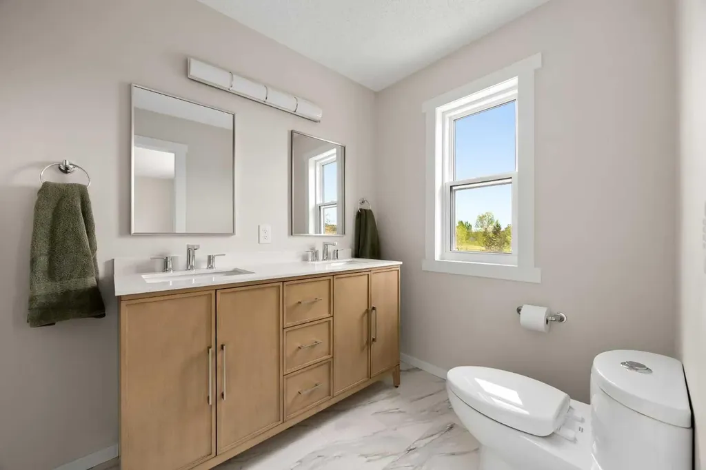 53 Riverview Close Cochrane AB T4C 1K7