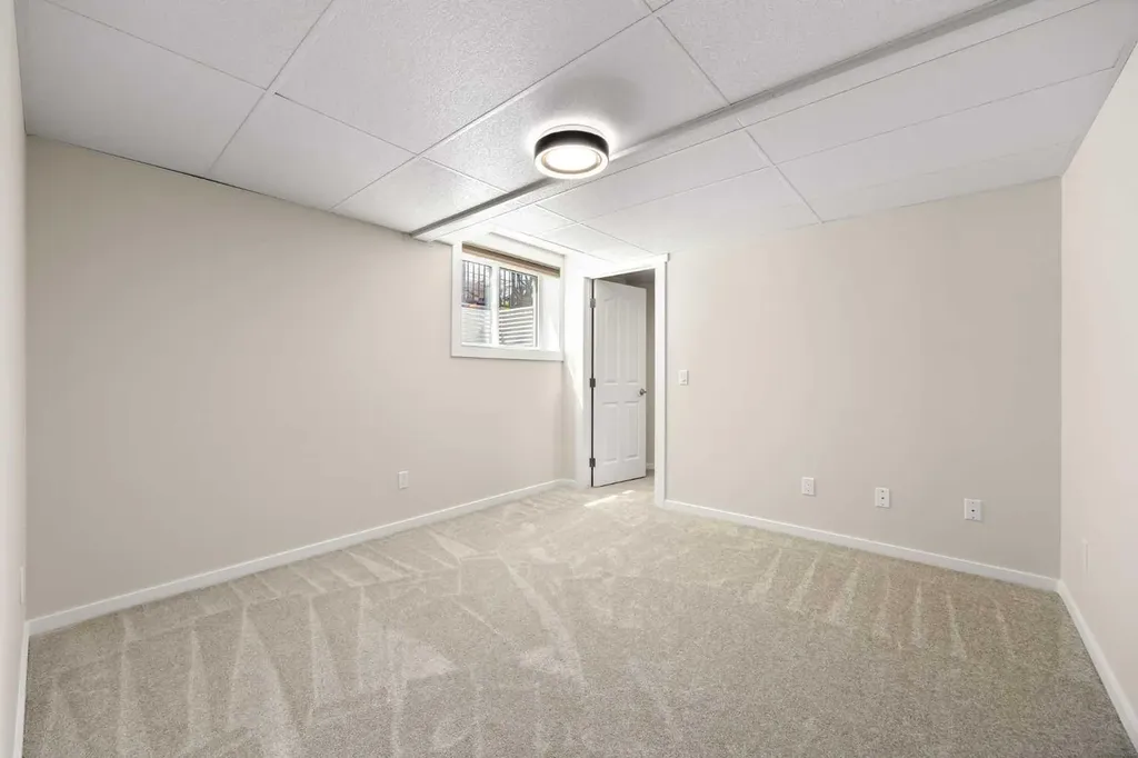 53 Riverview Close Cochrane AB T4C 1K7