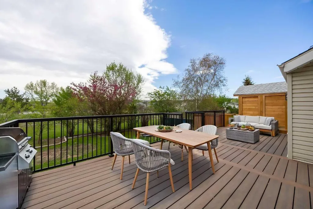 53 Riverview Close Cochrane AB T4C 1K7