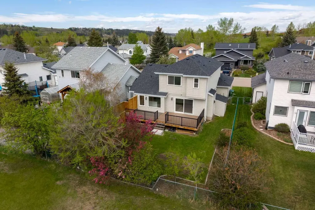53 Riverview Close Cochrane AB T4C 1K7