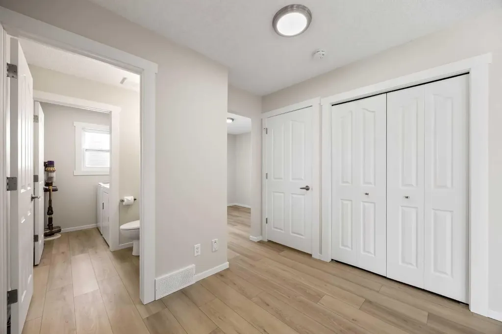 53 Riverview Close Cochrane AB T4C 1K7