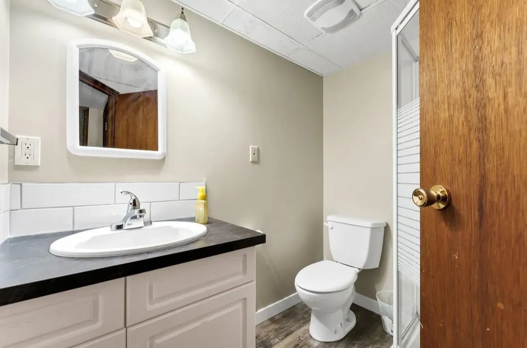 794 Black Boulevard NW Medicine Hat AB T1A 7B4