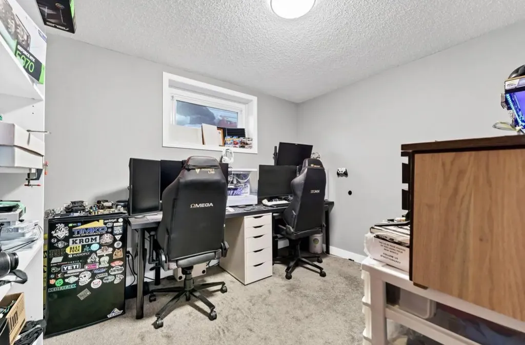 794 Black Boulevard NW Medicine Hat AB T1A 7B4