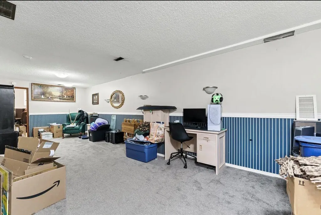 794 Black Boulevard NW Medicine Hat AB T1A 7B4