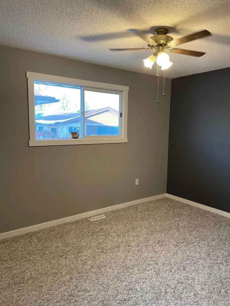 794 Black Boulevard NW Medicine Hat AB T1A 7B4