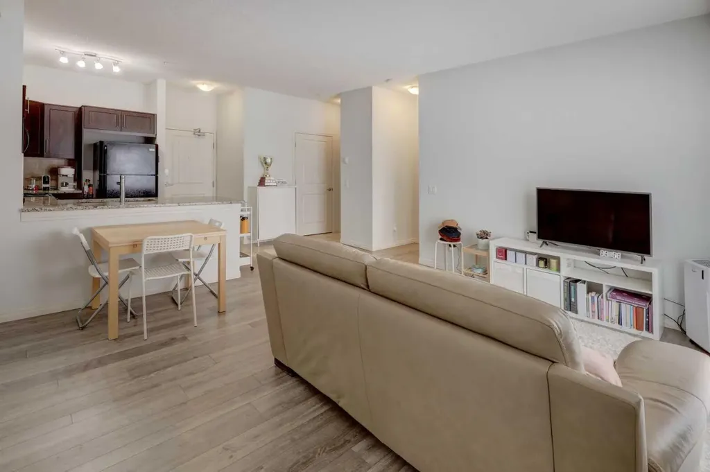 1540 Sherwood Boulevard NW Calgary AB T3R 0K5