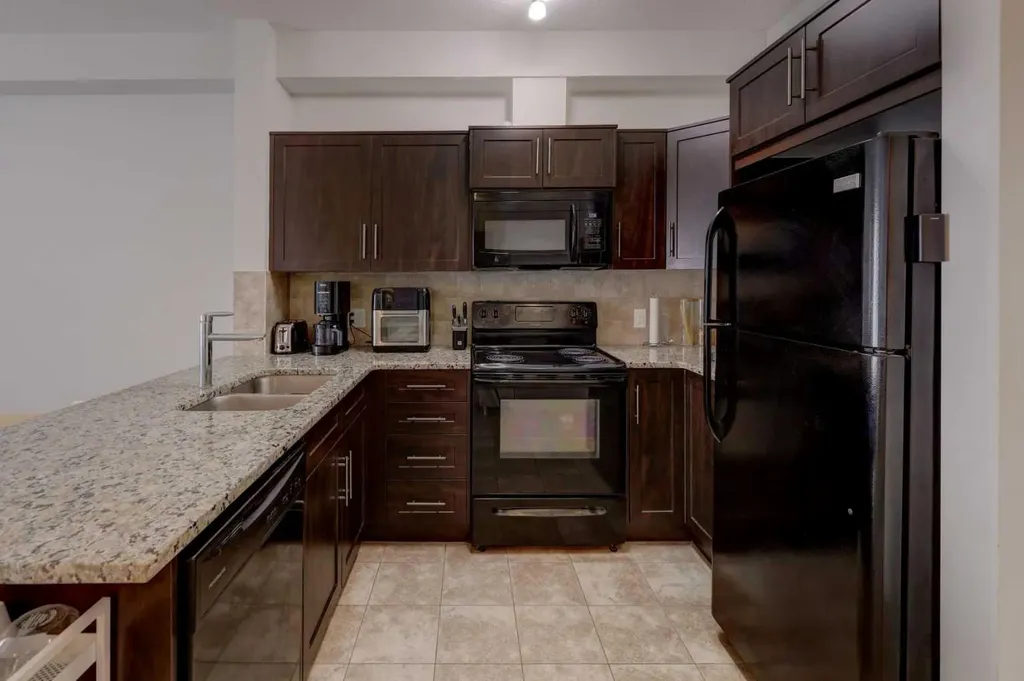 1540 Sherwood Boulevard NW Calgary AB T3R 0K5