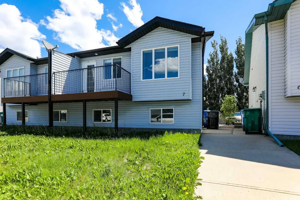 720 Heritage Boulevard W Lethbridge AB T1K 7X2