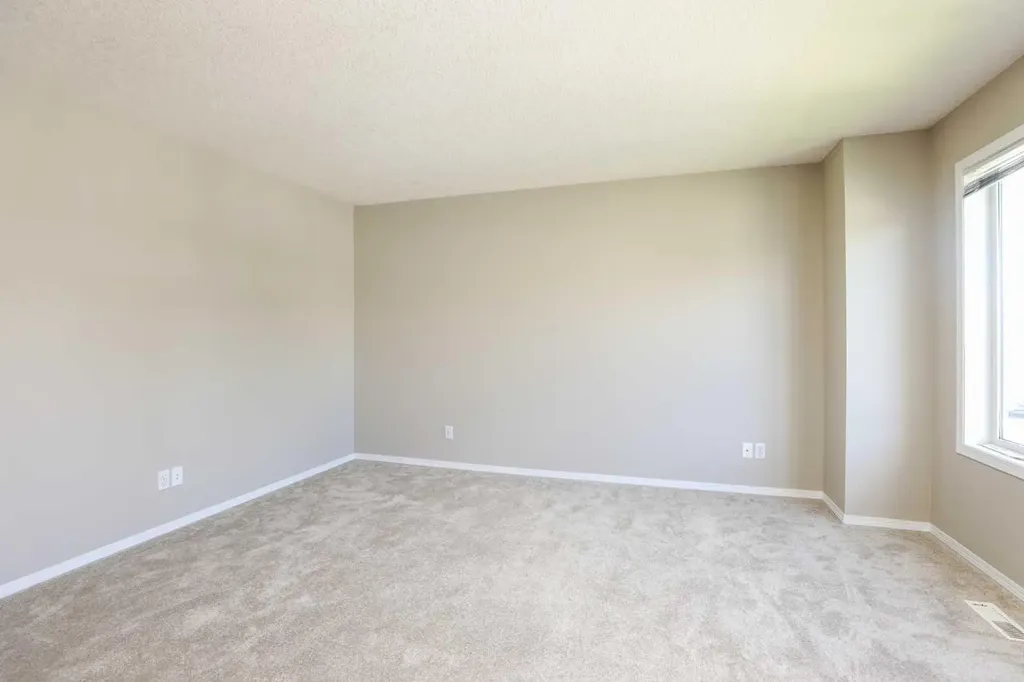 720 Heritage Boulevard W Lethbridge AB T1K 7X2